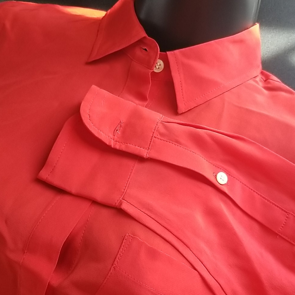 Petite 100% Silk Button-up Long Sleeve Blouse OOP